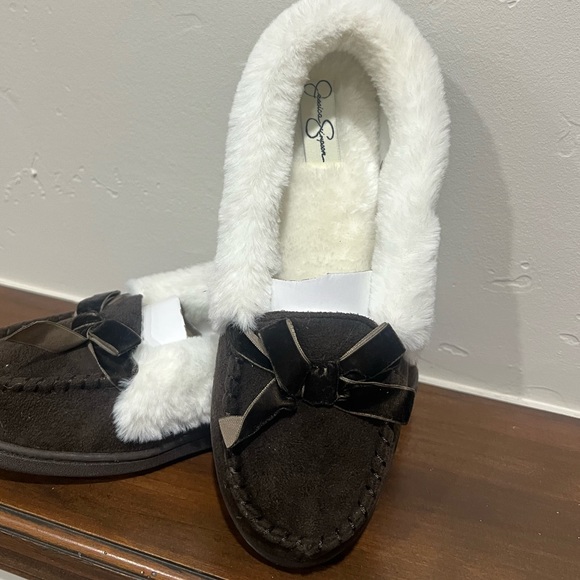 New plush fur lined moccasins Jessica Simpson brown warm suede slippers - Picture 1 of 6